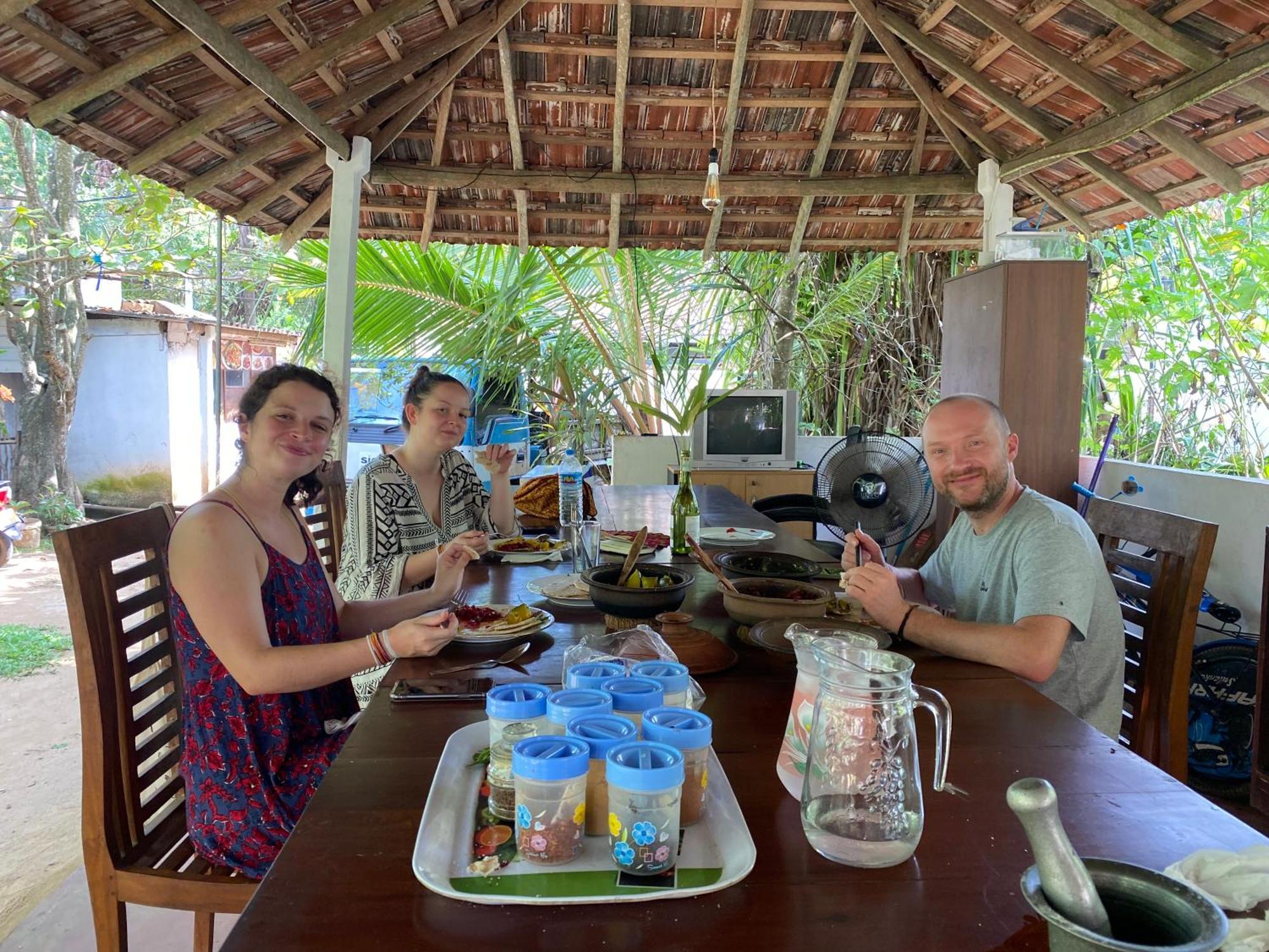 Talalla Ocean Beach Bungalow Matara Buitenkant foto