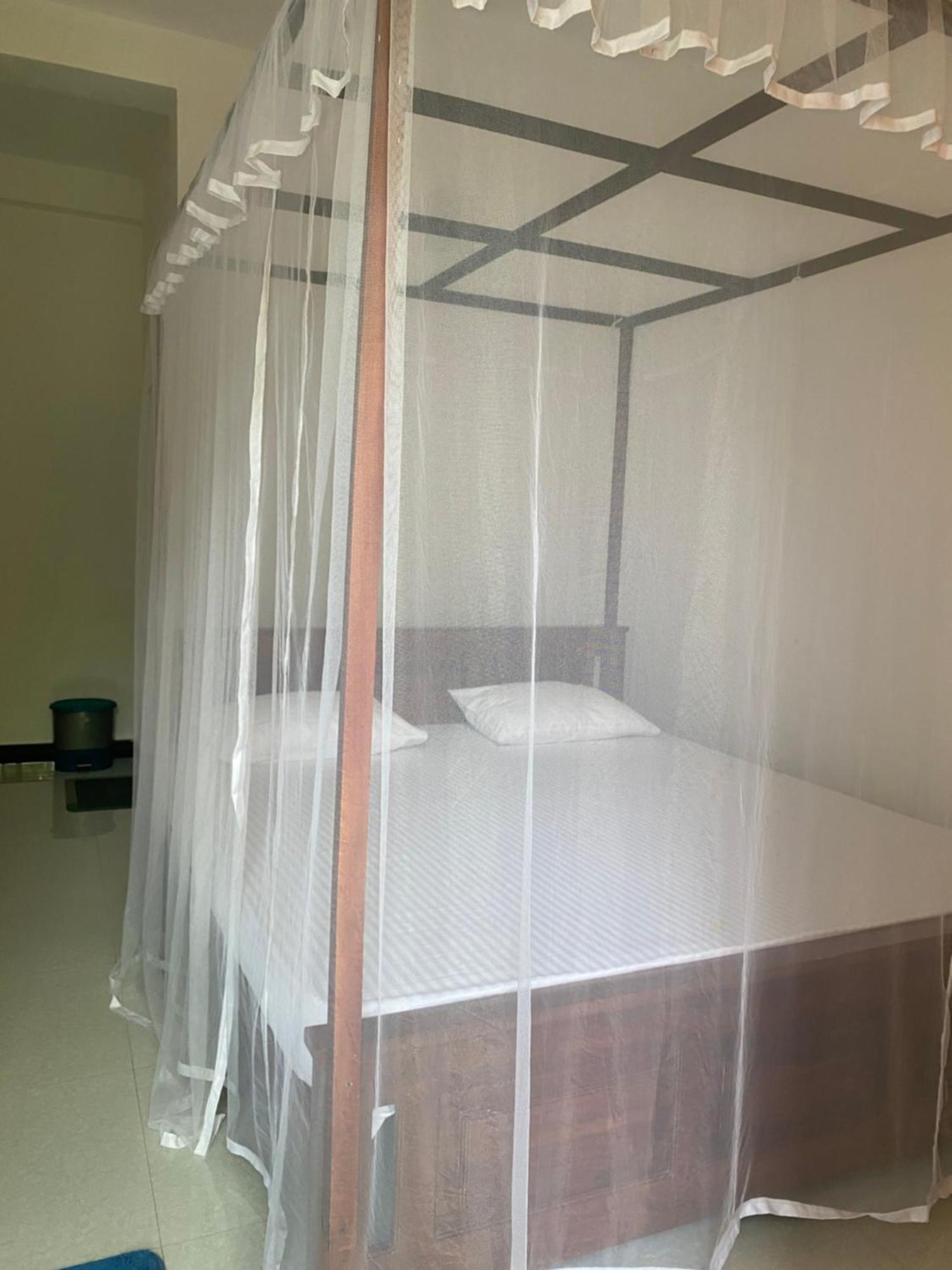 Talalla Ocean Beach Bungalow Matara Buitenkant foto