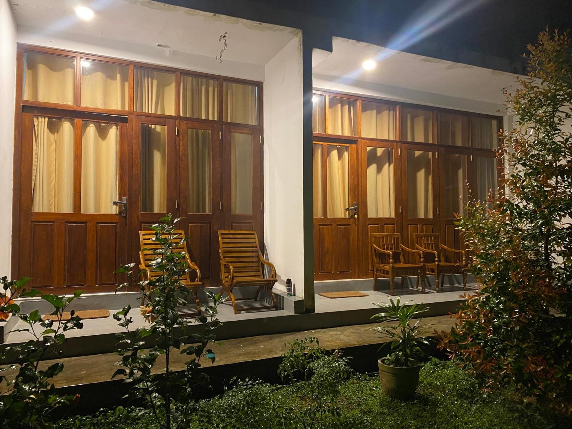 Talalla Ocean Beach Bungalow Matara Buitenkant foto
