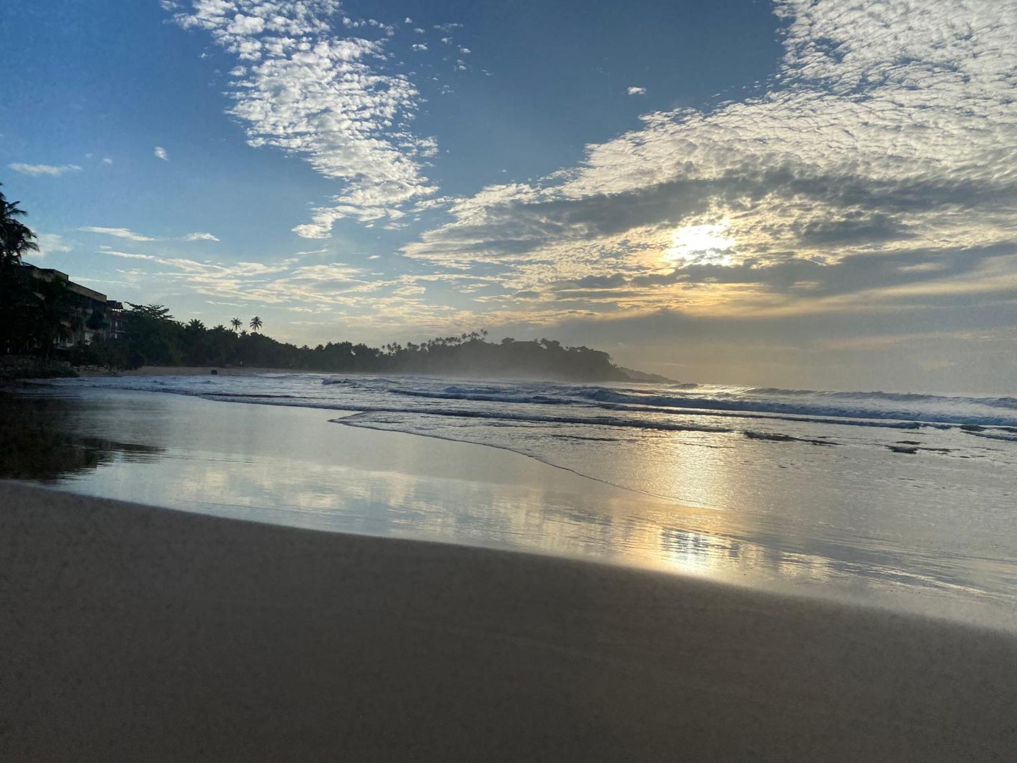 Talalla Ocean Beach Bungalow Matara Buitenkant foto